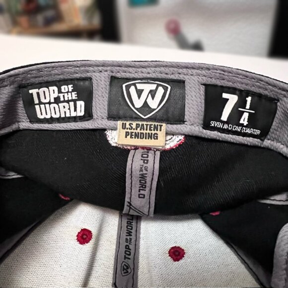 Top of the World Black w/Red Alabama "BAMA" NCAA men's Hat Memory-Fit size 7 1/4 - Picture 2 of 9